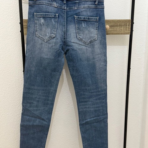 Jean and Tshirt set like new, large, with rips