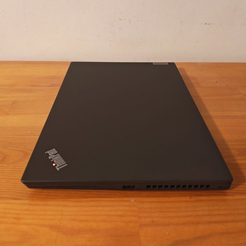 Lenovo ThinkPad T14s Gen2 i5-1135G7 laptop with 16GB RAM and 256GB SSD, Windows 11 Pro, Office 2024