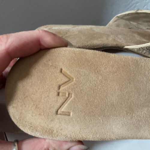 NV vintage slippers like new with embroidered flowers and rhinestones