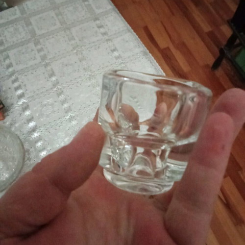 Shot glasses set of 4 like new with thick glass