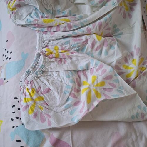 Baby bedding set used, Palamaiki, for girl