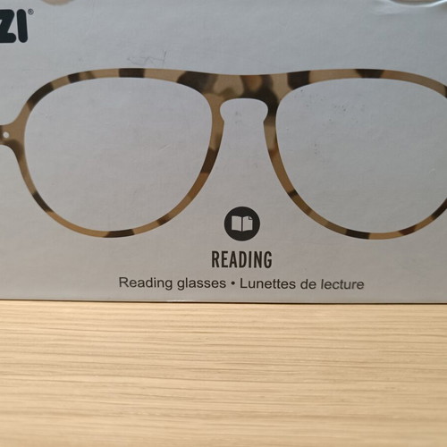 Izipizi #K Light Tortoise Reading Glasses +1.00 Like New