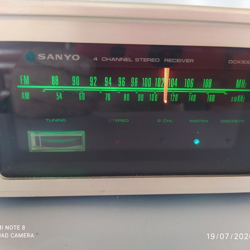 Sanyo DCX 3000KA amplifier used, four-channel, 10×4 watt per channel