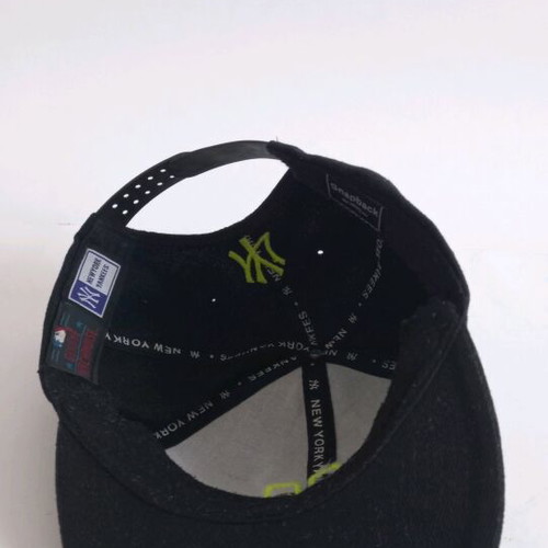 Ney York Yankees hat new, black and yellow