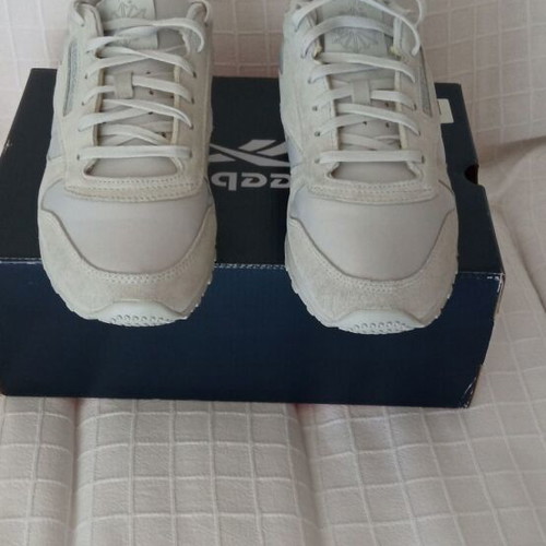 Reebok Classic Leather Women's Sneakers Size 42 Like New Beige