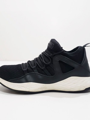 Nike Air Jordan 881465 Formula 23 Black Sail sneakers like new, size 42-42.5
