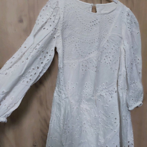 Zara dress size 6 like new, white
