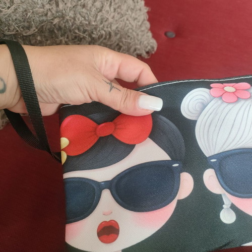 Wristlet handbag, multicolored