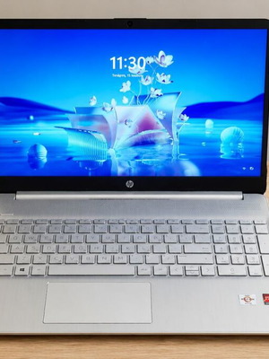HP 15s-eq1000nv Laptop used, 15.6" Full HD, 8GB RAM, 256GB SSD, Windows 11 Pro
