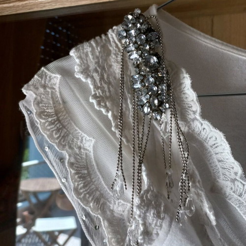 Blouse white size M used, worn slightly