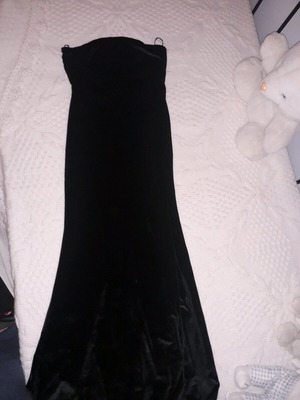 Box Now Long Dress Black Velvet New, Strapless XS