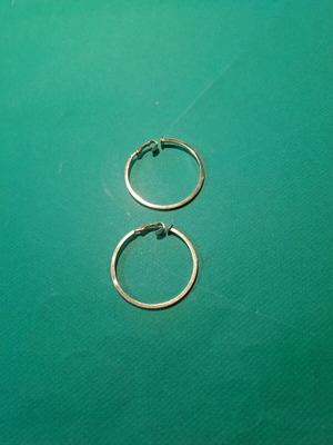 Steel hoop earrings with clip, gold color, diameter 4cm, like new