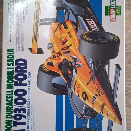 Tamiya Lola T93/00 Ford plastic model kit