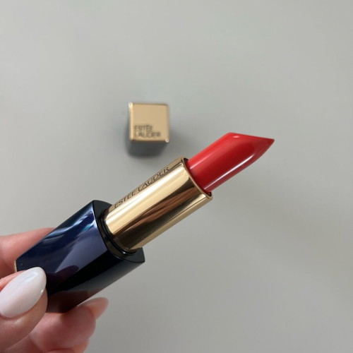 Estée Lauder Pure Color Lipstick 320 Defiant Coral new