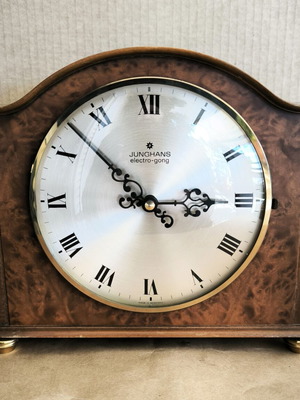 Junghans electro-gong tabletop clock used, analog