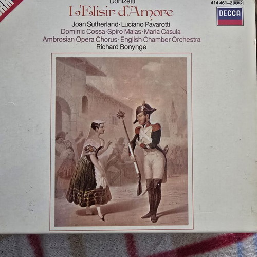 Donizetti L'Elisir d'Amore 2 CD box set like new, classical