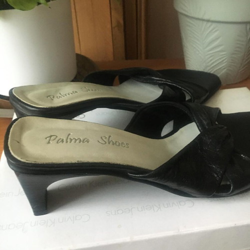 Women's black leather slippers new, size 38.5, 5 cm heel