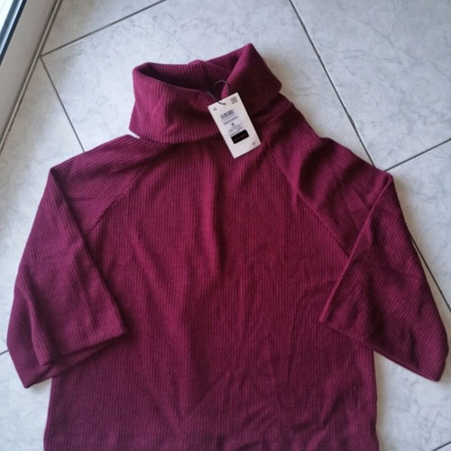Pink Woman women's 3/4 sleeve pullover sweater new, red size M