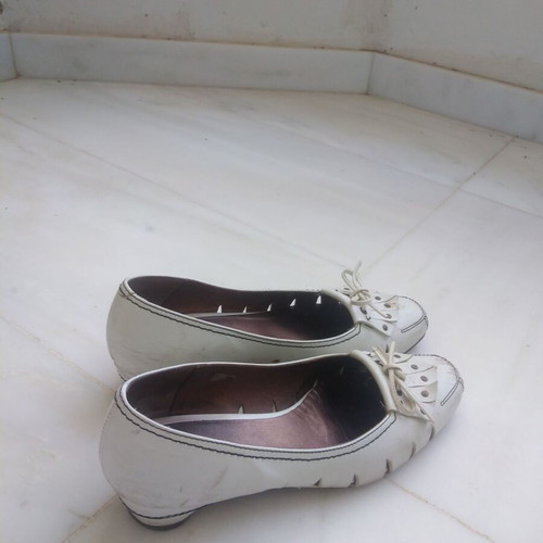Low-heeled shoes used, size 38, white