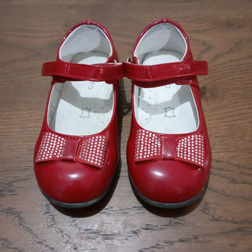 Migato red patent leather ballerina shoes, size 25
