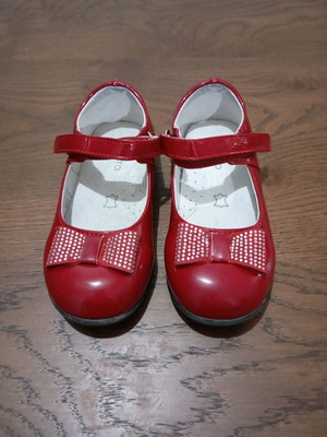 Migato red patent leather ballerina shoes, size 25