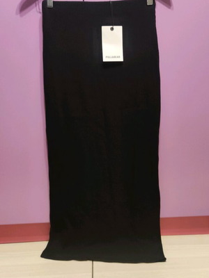 Pull&Bear ribbed μάξι φούστα σε μαύρο small