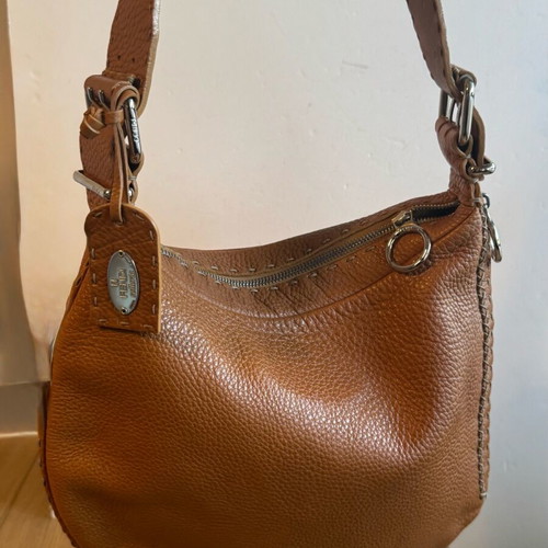 Fendi leather shoulder bag used, brown
