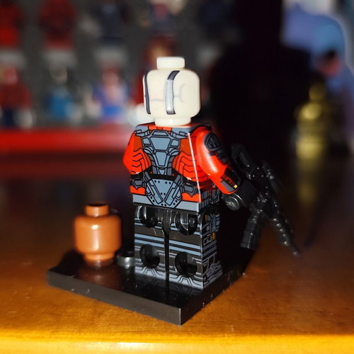 Deadshot φιγούρα σαν καινούργια με εξαρτήματα