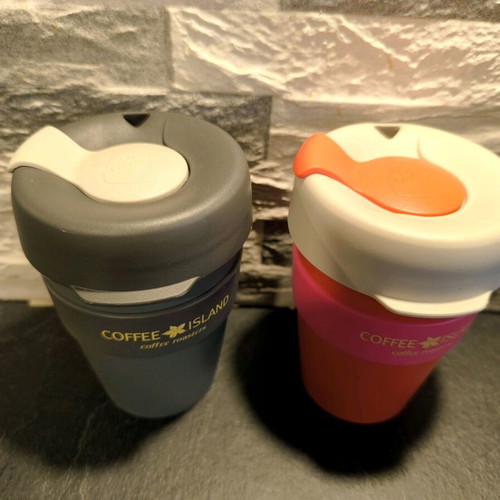 Keep Cups Coffee Island plastic set of 2 like new