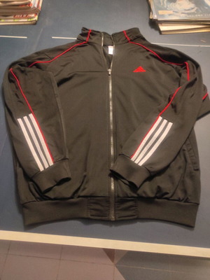 Adidas vintage jacket XL like new with red stripes