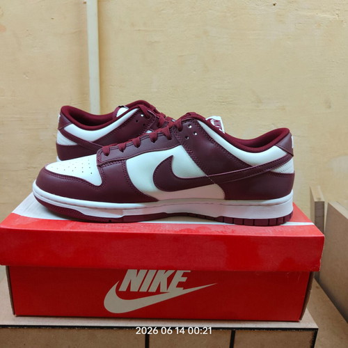 Nike Dunk Low Retro No. 45 new, Team Red-White sneakers size 45