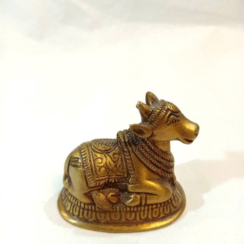 Handmade brass Nandi decoration like new