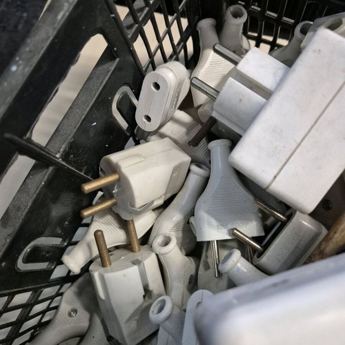 Electrical supplies like new, over 100 pieces including fuses and plugs