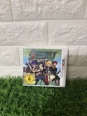 Etrian Odyssey IV Legend of the Titan Nintendo 3DS игра употребявана