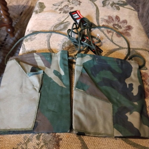 Set of 2 Achilleas camouflage pouches new