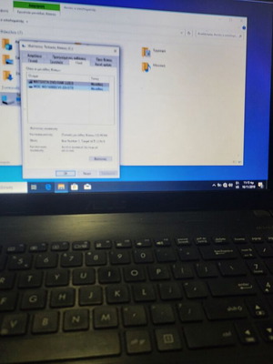 Asus laptop Intel Pentium N3530 2.16GHz 4GB RAM 148GB HDD with PSU used, screen issue