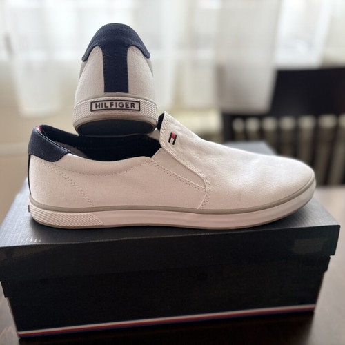 Tommy Hilfiger men's shoes size 41 like new, white casual