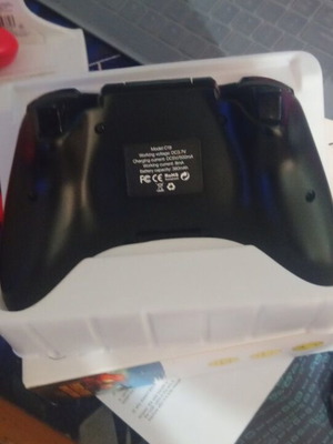 Hoco C19 wireless Bluetooth gamepad for mobile and PC