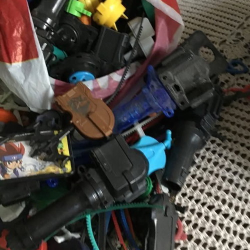 Beyblade Metal Fusion collection like new, 66+ pieces with accessories