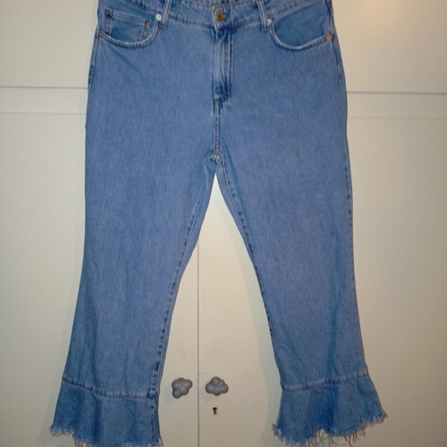 Stradivarius summer cropped jeans with ruffles, like new, large