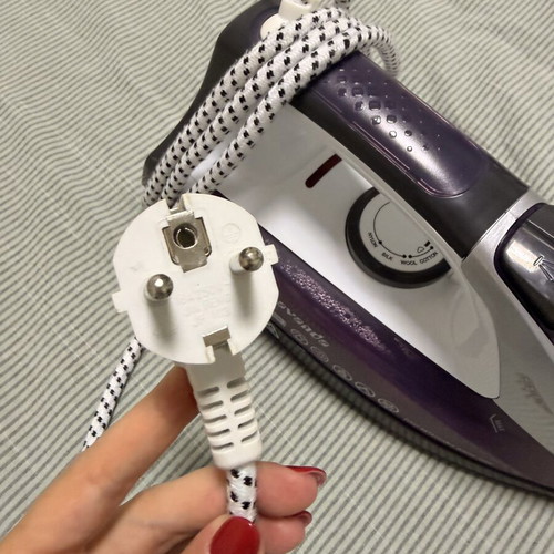 Juro Pro clothes iron 2400W