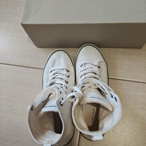 Calvin Klein sneakers used, size 38, black and white