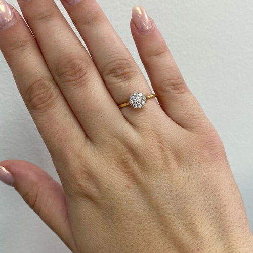 Gold 9K ring with zircon stones new