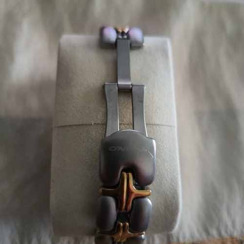 O'Neil men's watch like new, gold and silver