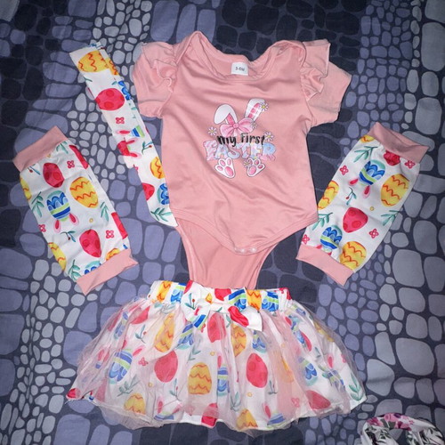 Baby clothing set 3-6 months, new, bodysuit with skirt and accessories