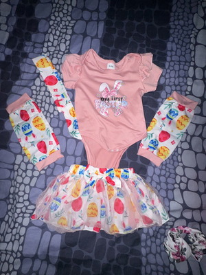 Baby clothing set 3-6 months, new, bodysuit with skirt and accessories