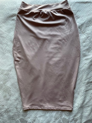 Oh Polly Pencil midi skirt like new, beige/pink, size M