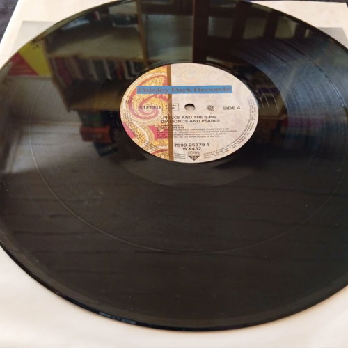 Prince & The New Power Generation Diamonds and Pearls vinyl used, R&B / Soul