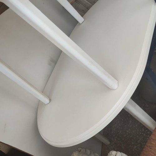 Table new, spacious