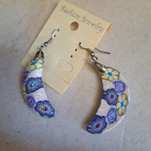 Multicolored crescent moon earrings with stones new